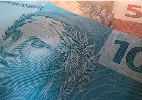 Governo propõe 8% de reajuste para servidores federais