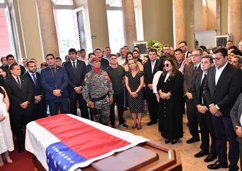 Filho de Amazonino Mendes agradece ao povo por homenagens ao pai