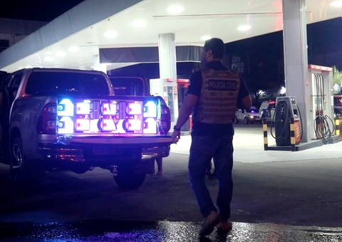 Homem com 'paredão' de som em posto de combustível é multado em R$ 63 mil em Manaus