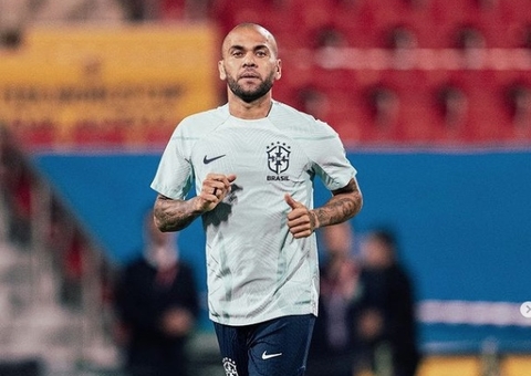 Caso Daniel Alves: jogador completa um mês preso e espera liberdade provisória