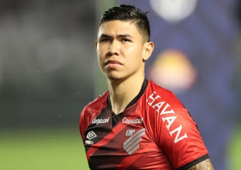 Nico Hernández chega a Porto Alegre para exames e assinar contrato com Inter