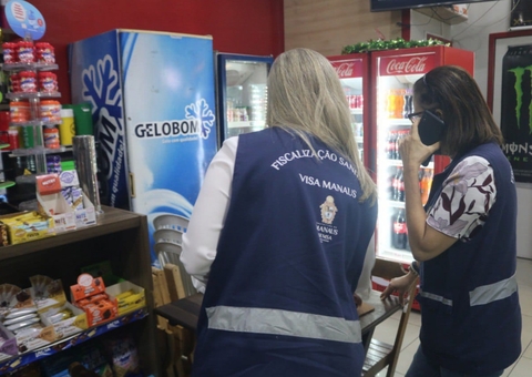 Blocos de rua e postos de combustível são fiscalizados em Manaus 