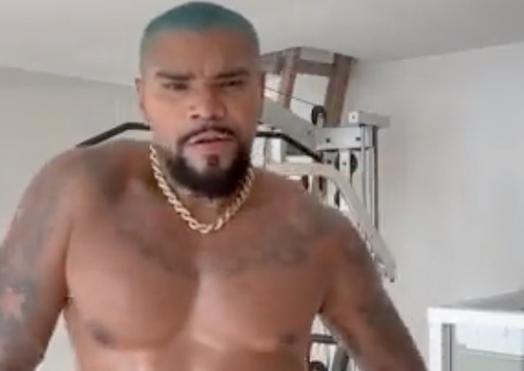 Naldo dança hit de Leo Santana e web reage: 'nota dó'