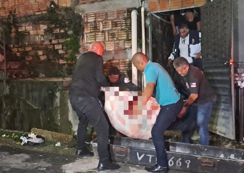 Criminosos abrem janela e matam homem com tiros na cabeça em Manaus