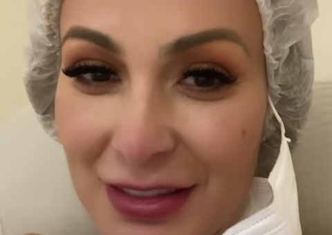 Andressa Urach passa por lipoaspiração 8 anos após quase morrer com hidrogel