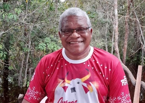 Presidente do Garantido tenta prorrogar mandato e é alvo de críticas de torcedores