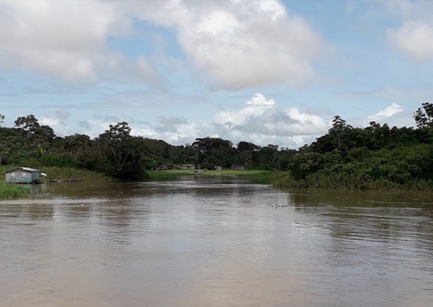 Corpo de bebê de 2 anos é encontrado em rio após acidente entre embarcações no Amazonas