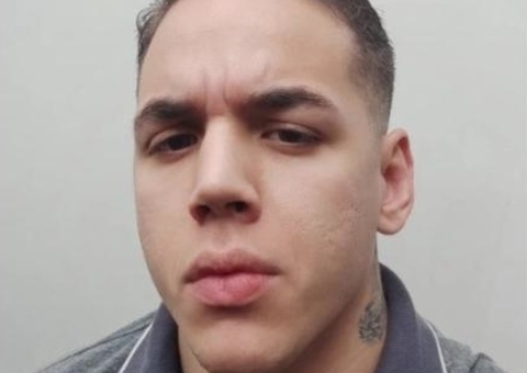 Brasileiro que matou amigo por desconfiar de canibalismo estava com carne em mala 