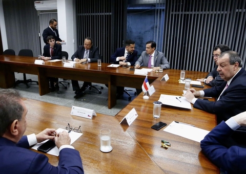 Omar Aziz segue no comando da Bancada Federal do Amazonas no Congresso