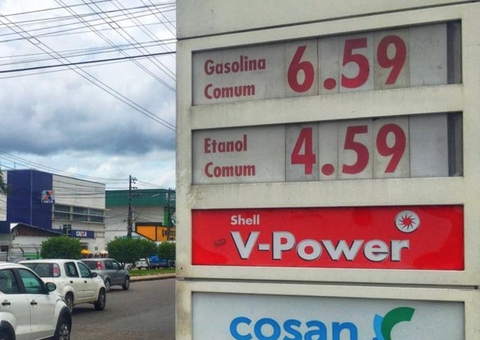 Postos de combustíveis são multados por aumento no valor da gasolina em Manaus