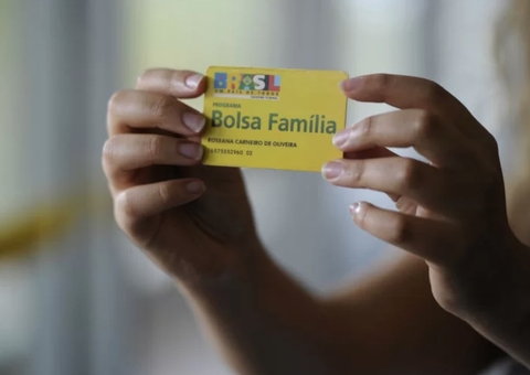 Novo Bolsa Família deve elevar benefício médio para R$ 715 e atender a 20,8 milhões de lares