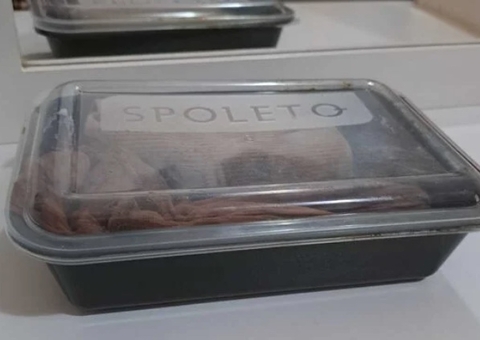 Médica é presa por abortar e guardar feto dentro de pote em armário