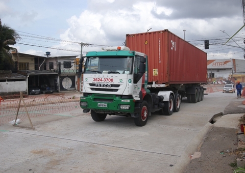 Obra é concluída e tráfego de veículos é liberado próximo ao Porto Chibatão em Manaus
