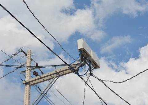 PL que proíbe instalação de novos medidores em Manaus por poluição visual avança na CMM