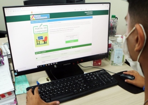 Crianças a partir de 10 anos passarão a ter acesso ao Bolsa Idiomas em Manaus