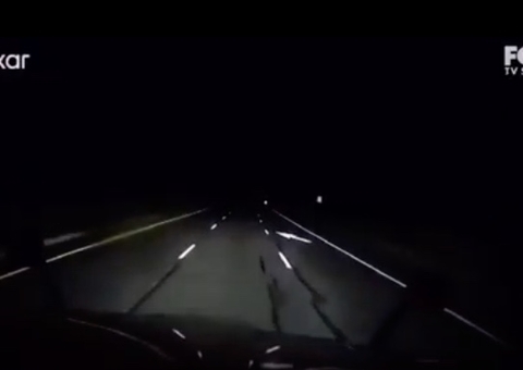 Vídeo: Caminhoneiro flagra criatura sobrenatural em rodovia