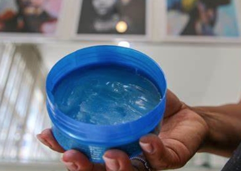 Anvisa libera venda de 930 pomadas para trançar ou modelar cabelos