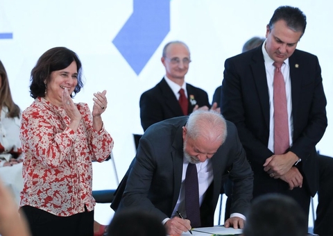 Mais Médicos dará R$ 120 mil para profissionais atuarem em áreas vulneráveis