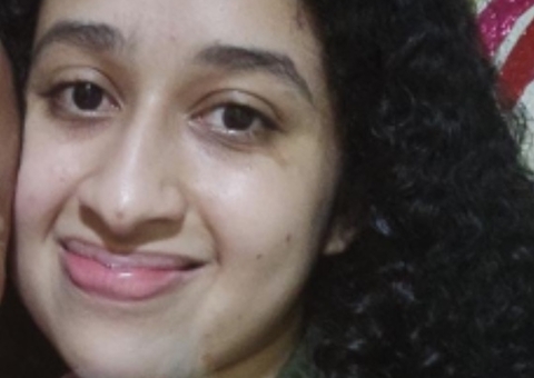 Família procura jovem que sumiu após sair de casa para visitar amiga em Manaus