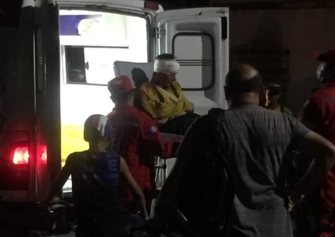 Trabalhador esbarra em fio elétrico e cai de caçamba de lixo no Amazonas