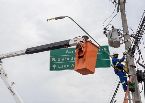 Ageman notifica Manaus Luz por atrasos na prestação de serviços