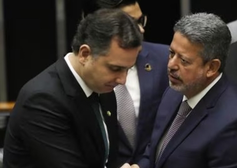 Lira se reúne com Lula e ameaça deixar governo sob ‘apagão’ se perder queda