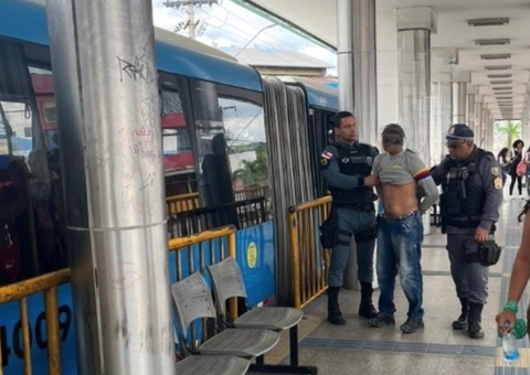 ‘Taradão’ é preso após mostrar pênis para passageira no ônibus 640 em Manaus