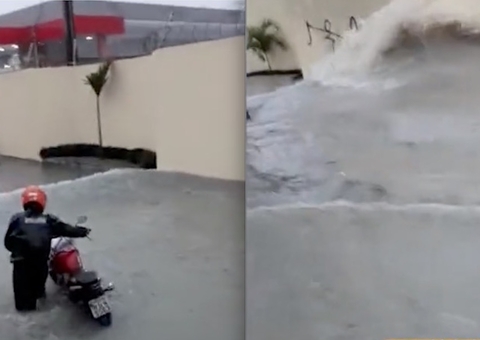 Vídeo mostra ’banzeiro’ em rua alagada de Manaus; Veja