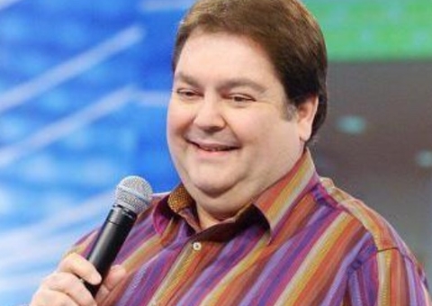 Ator engorda 20 quilos para interpretar Faustão em série; Veja antes e depois