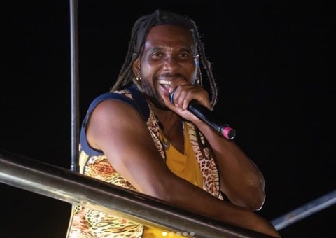 Beto Jamaica, do É o Tchan, tem carro roubado na Bahia e faz apelo 