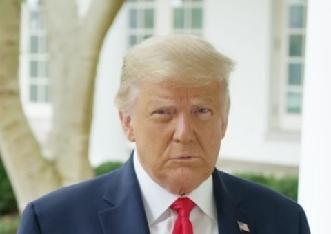 Trump vai a tribunal para se entregar à Justiça e se tornar 1º ex-presidente dos EUA réu