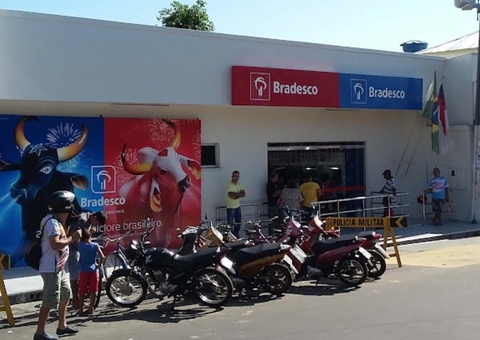 Bradesco é condenado a indenizar clientes por cobranças indevidas no Amazonas