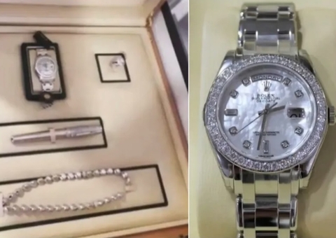 Bolsonaro entrega Rolex e mais joias de terceiro pacote