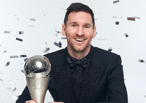 Al-Hilal faz proposta de R$ 2 bilhões anuais por Messi