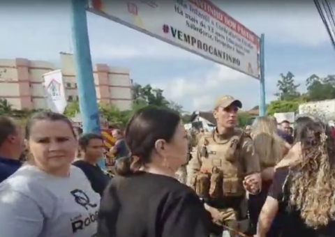Professora trancou bebês em banheiro durante ataque a creche em Blumenau 