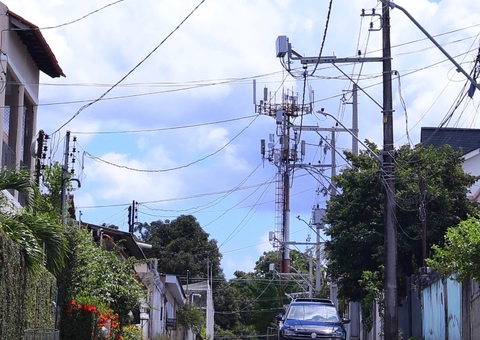 Concessionária afirma que medidores aéreos reduziram em 41% furtos de energia elétrica em Manaus