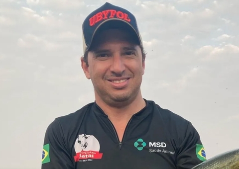 Homem morre enquanto lavava piscina