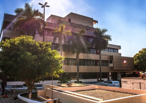 MP cancela processo seletivo com salários de até R$ 11 mil no Amazonas