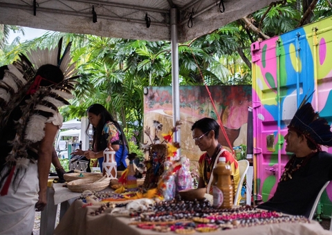 Edição especial da Feira da FAS acontece neste domingo com desfiles e expositores indígenas