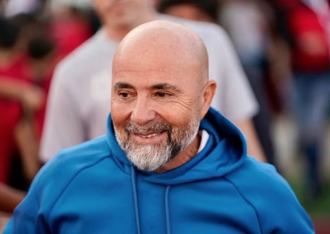 Sampaoli vê Flamengo 'um degrau acima', mas vai pedir reforços