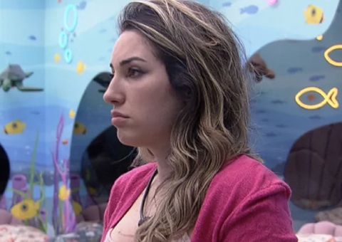 Amanda reclama de justificativa de Ricardo para indicá-la ao Paredão 