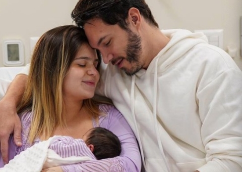 Ex-bbbs Viih Tube e Eliezer dispensam ter babá para a filha Lua: 'maternidade full time'