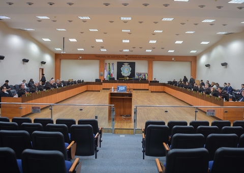 Professores obtêm na Justiça direito à gratificação na Seduc-AM