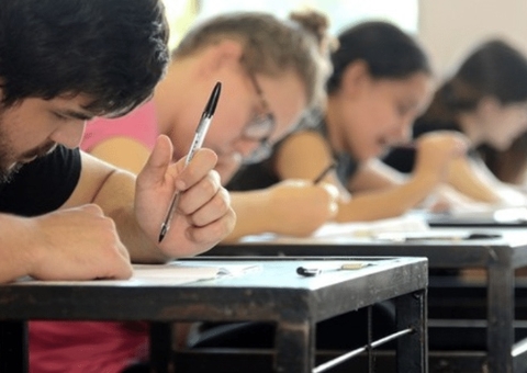 Prefeitura divulga edital de concurso público com 826 vagas no Amazonas