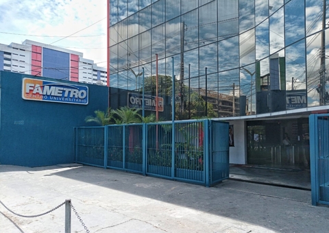 Aluno é levado para delegacia após suspeita de ataque na Fametro em Manaus