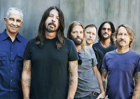 Foo Fighters anuncia lançamento de primeiro álbum após morte de Taylor Hawk