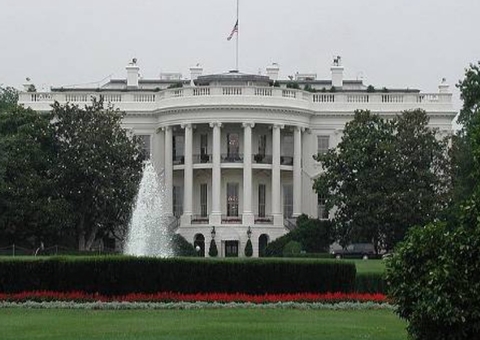 Bebê 'invade' Casa Branca e é contido por seguranças do serviço secreto