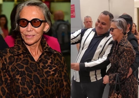 Florinda Meza, a Dona Florinda de ‘Chaves’, posa com fãs no Brasil 