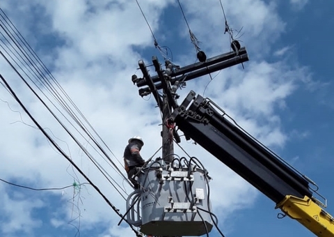 Mais de 2,5 mil pessoas são ressarcidas após prejuízos por queda de energia no Amazonas