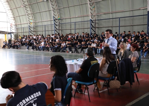 Secretaria de Educação e MP promovem palestra com o tema 'Educação pela Paz' em Manaus